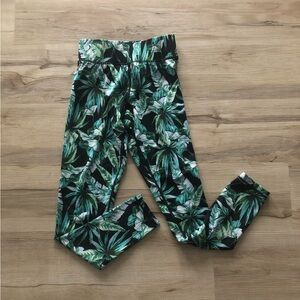 MINKPINK Move Green Leaf Print Leggings